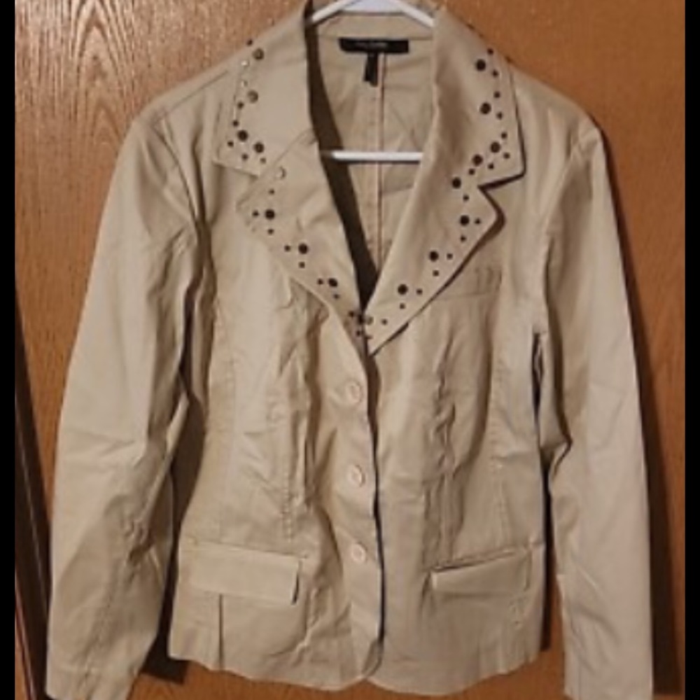 Daisy Fuentes Tan Trench Coat with Studded Collar